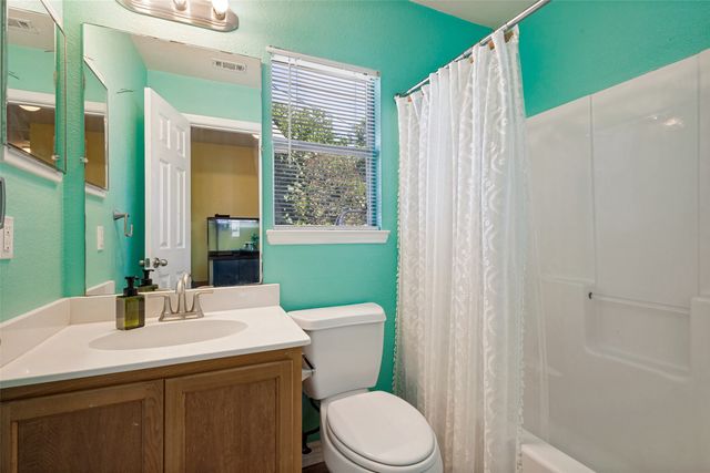 1008 E Prairie Street, Denton, TX 76205