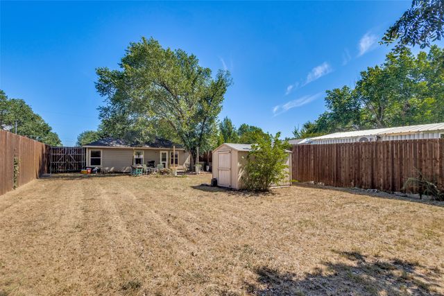 1008 E Prairie Street, Denton, TX 76205