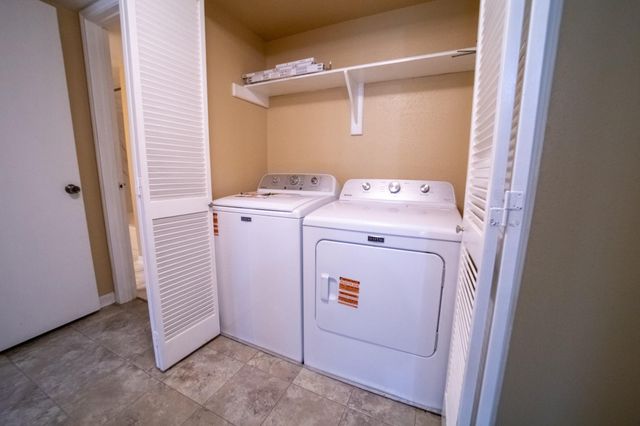 135 April Point Drive N, Montgomery, TX 77356
