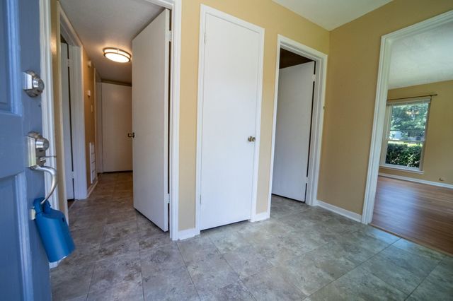 135 April Point Drive N, Montgomery, TX 77356