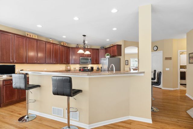 12237 Winterberry Lane, Plainfield, IL 60585