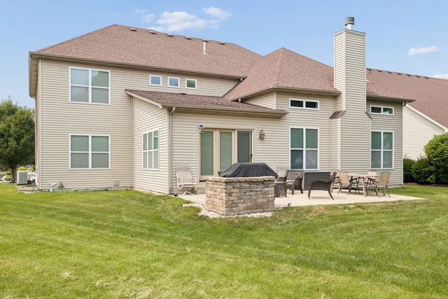 12237 Winterberry Lane, Plainfield, IL 60585