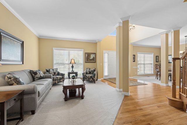 12237 Winterberry Lane, Plainfield, IL 60585