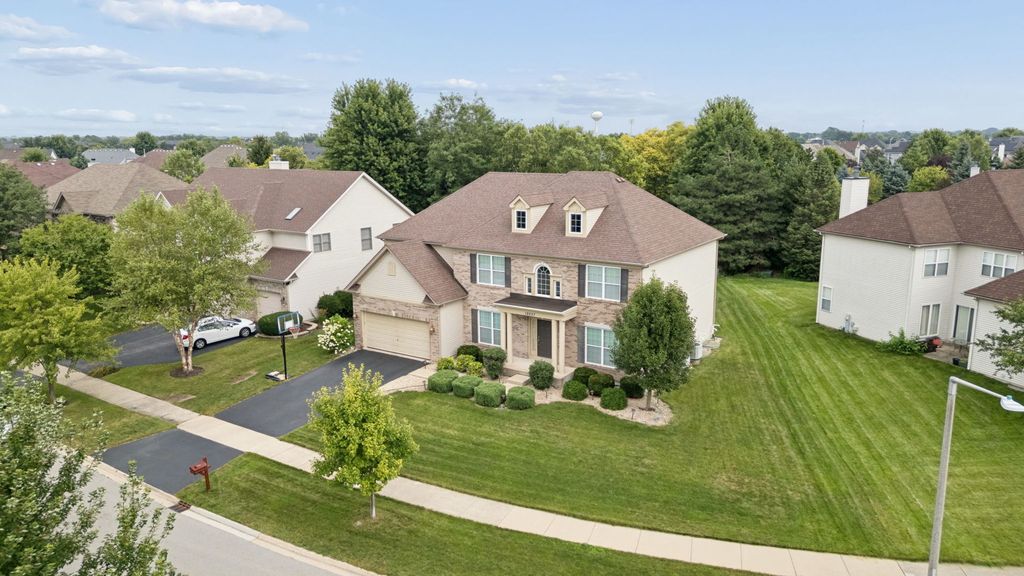 12237 Winterberry Lane, Plainfield, IL 60585