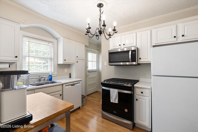 2625 Drayton Dr, Louisville, KY 40205