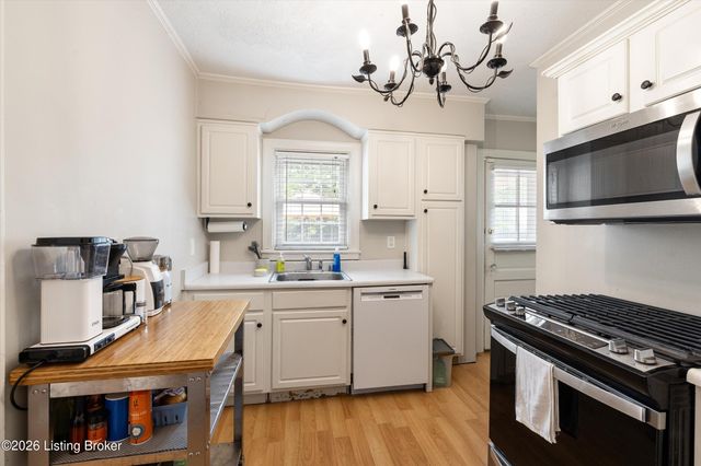 2625 Drayton Dr, Louisville, KY 40205