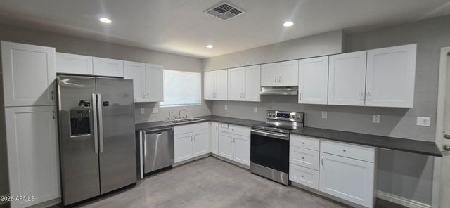 18209 N 7TH Drive, Phoenix, AZ 85023