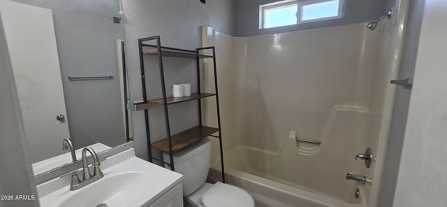 18209 N 7TH Drive, Phoenix, AZ 85023