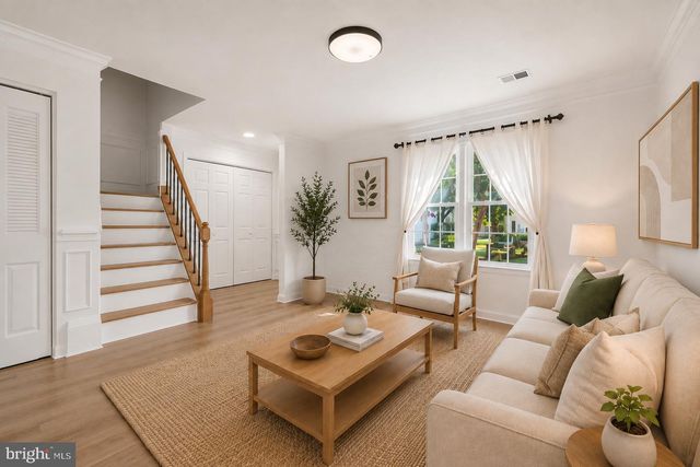 8995 BONHAM CIR, Manassas, VA 20110