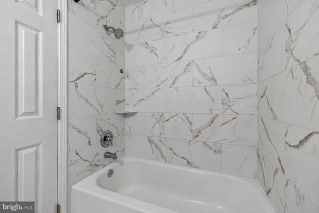 8995 BONHAM CIR, Manassas, VA 20110