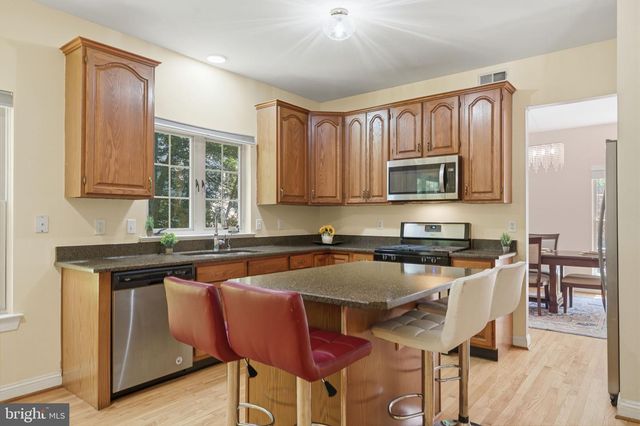 41 FARMHOUSE LN, Voorhees, NJ 08043