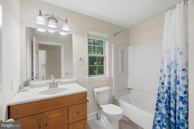 41 FARMHOUSE LN, Voorhees, NJ 08043