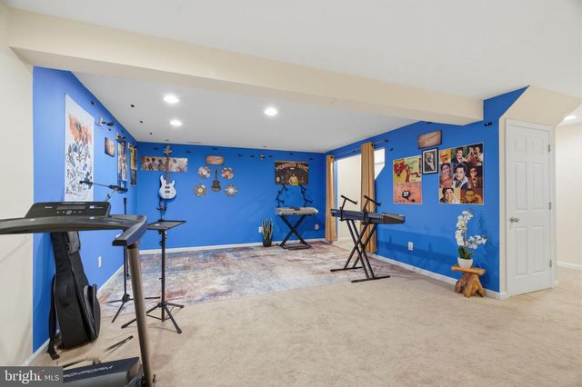 41 FARMHOUSE LN, Voorhees, NJ 08043