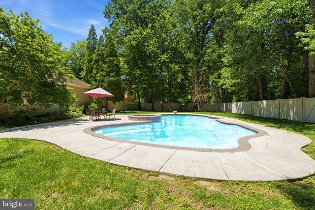 41 FARMHOUSE LN, Voorhees, NJ 08043