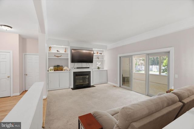41 FARMHOUSE LN, Voorhees, NJ 08043