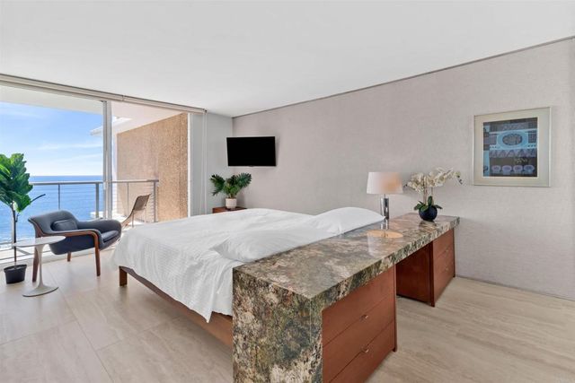 1720 Avenida del Mundo 1105, Coronado, CA 92118