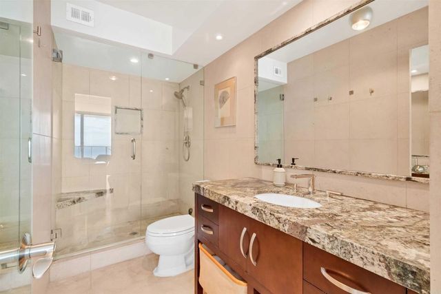 1720 Avenida del Mundo 1105, Coronado, CA 92118