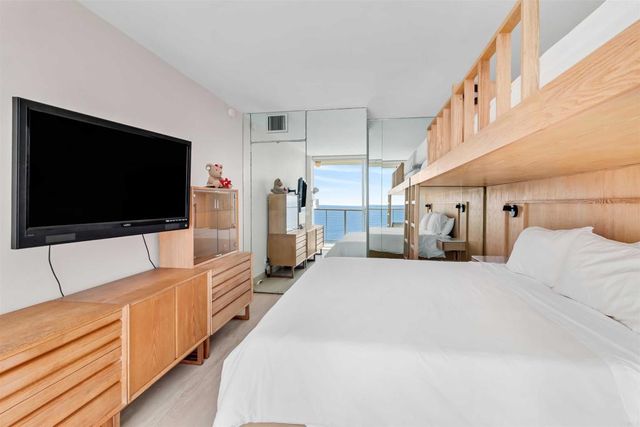 1720 Avenida del Mundo 1105, Coronado, CA 92118