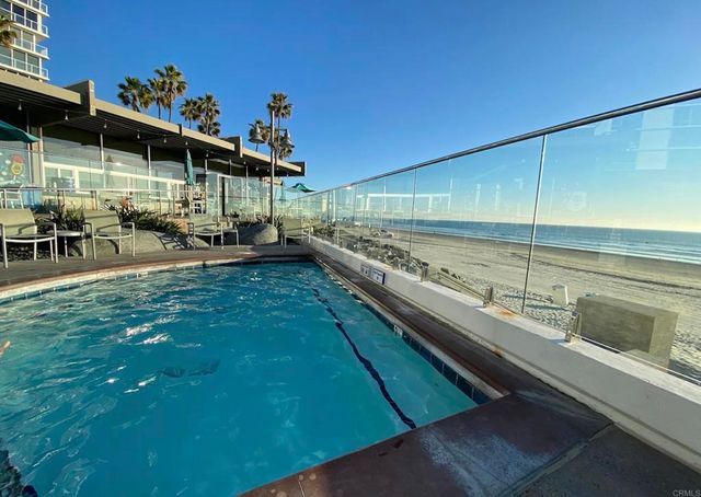 1720 Avenida del Mundo 1105, Coronado, CA 92118