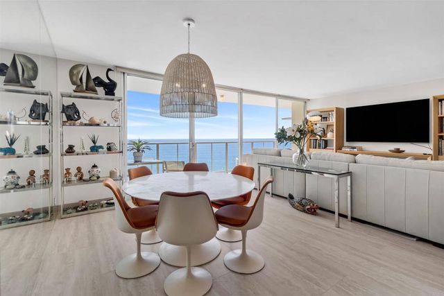 1720 Avenida del Mundo 1105, Coronado, CA 92118