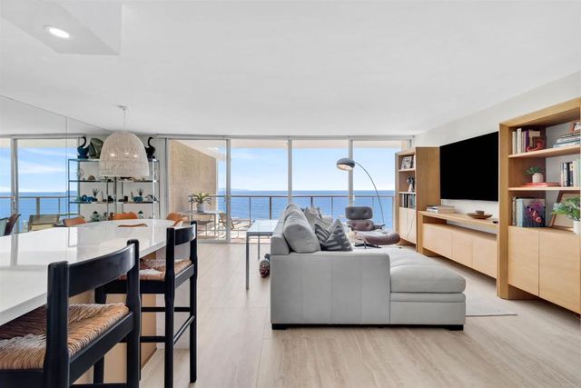1720 Avenida del Mundo 1105, Coronado, CA 92118