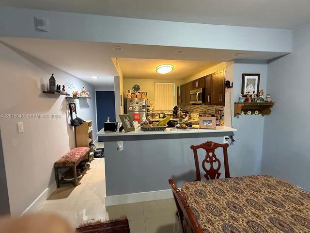 8441 Forest Hills Dr 202, Coral Springs, FL 33065