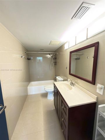 8441 Forest Hills Dr 202, Coral Springs, FL 33065