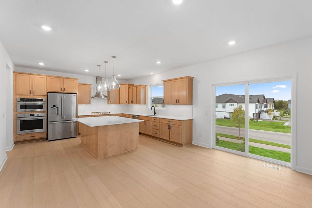 8633 Periwinkle Boulevard, Woodbury, MN 55129 — photo 4