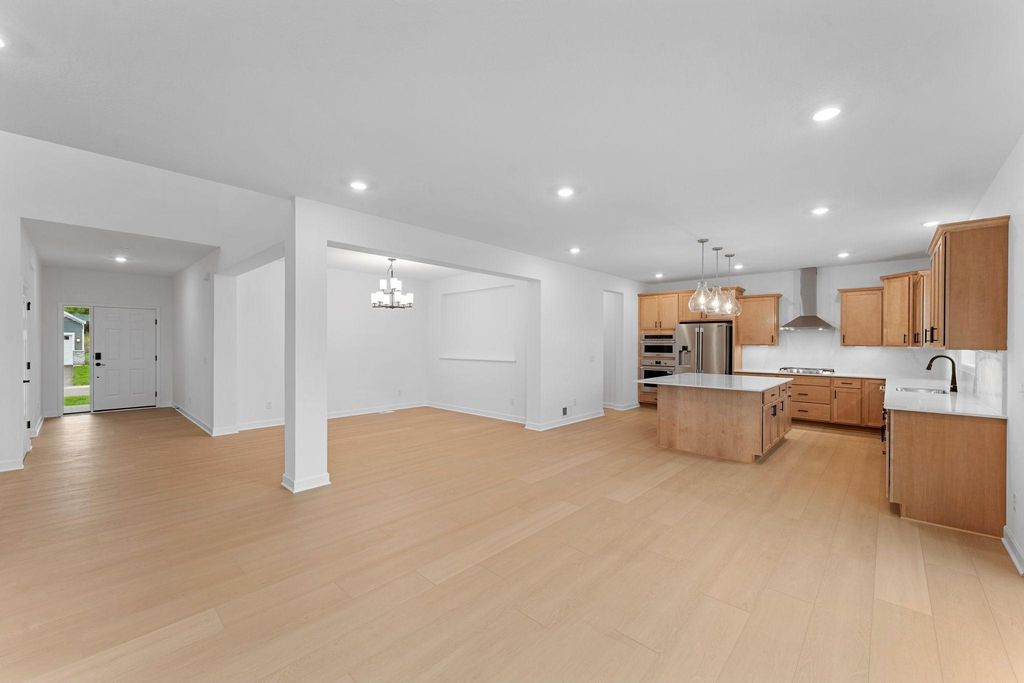 8633 Periwinkle Boulevard, Woodbury, MN 55129 — photo 5
