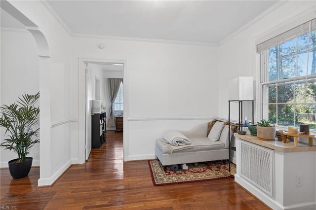 14 Fontaine RD, Newport News, VA 23601