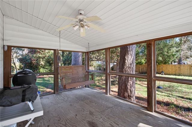 14 Fontaine RD, Newport News, VA 23601