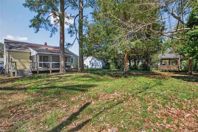 14 Fontaine RD, Newport News, VA 23601