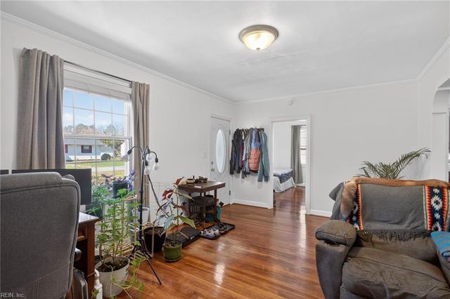 14 Fontaine RD, Newport News, VA 23601