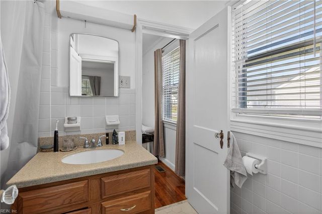 14 Fontaine RD, Newport News, VA 23601