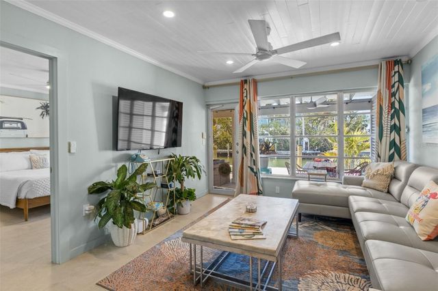 26 SEASIDE COURT, Holmes Beach, FL 34217