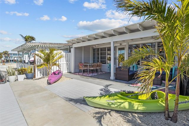 26 SEASIDE COURT, Holmes Beach, FL 34217