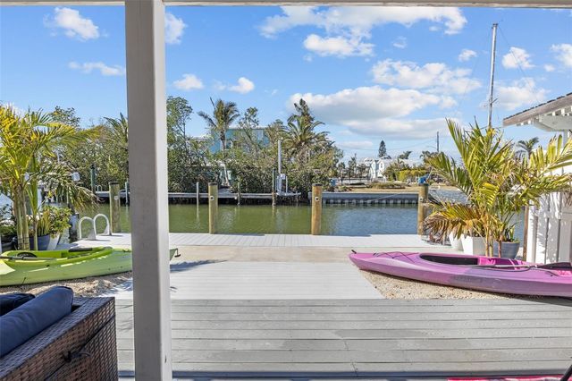 26 SEASIDE COURT, Holmes Beach, FL 34217