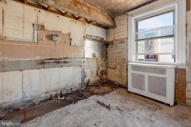 4542 WHITAKER AVE, Philadelphia, PA 19120