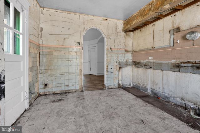 4542 WHITAKER AVE, Philadelphia, PA 19120