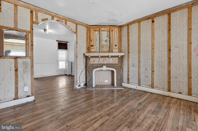 4542 WHITAKER AVE, Philadelphia, PA 19120