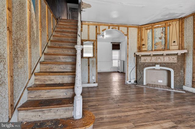 4542 WHITAKER AVE, Philadelphia, PA 19120