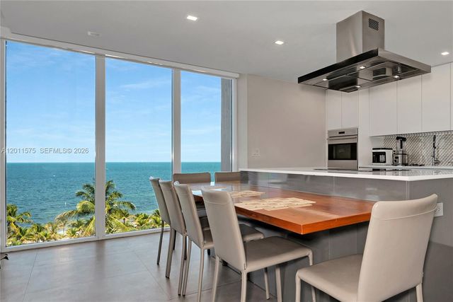 881 Ocean Drive 7D, Key Biscayne, FL 33149
