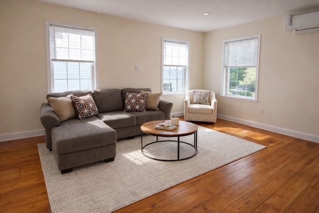 106 N. Franklin St. 2, Holbrook, MA 02343