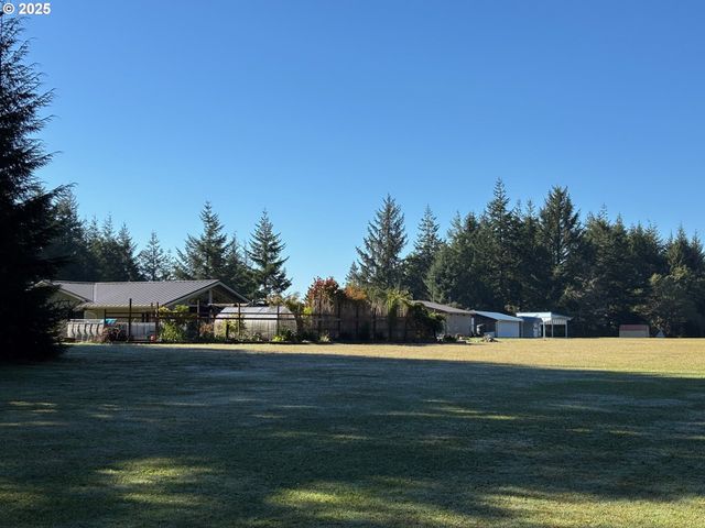 93919 SUNNY HILL Ln, North Bend, OR 97459