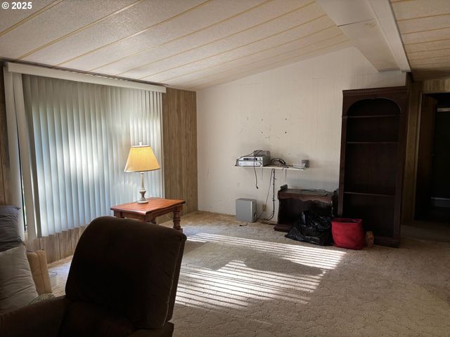 93919 SUNNY HILL Ln, North Bend, OR 97459