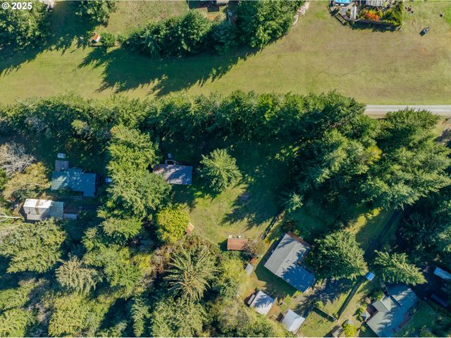 93919 SUNNY HILL Ln, North Bend, OR 97459