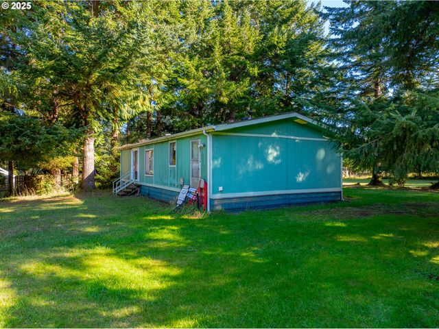 93919 SUNNY HILL Ln, North Bend, OR 97459