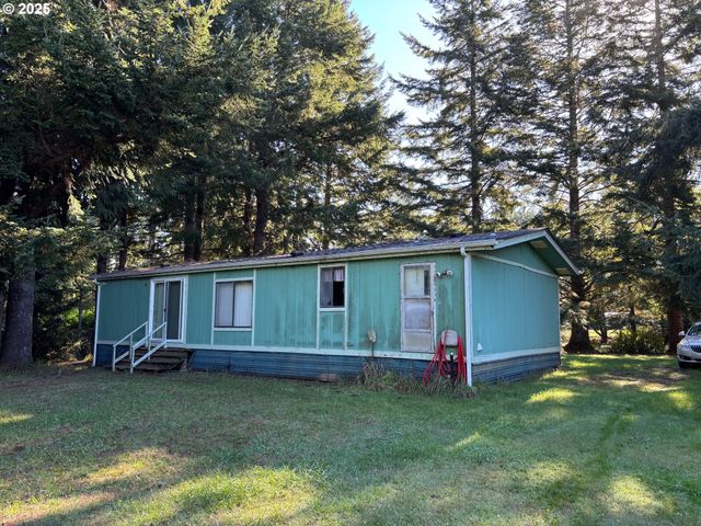 93919 SUNNY HILL Ln, North Bend, OR 97459