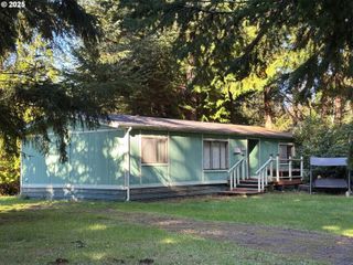93919 SUNNY HILL Ln, North Bend, OR 97459