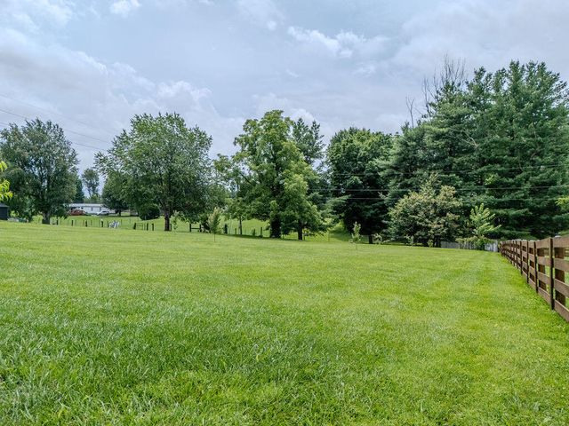 265 Sande Ridge Lane, Mt Sterling, KY 40353